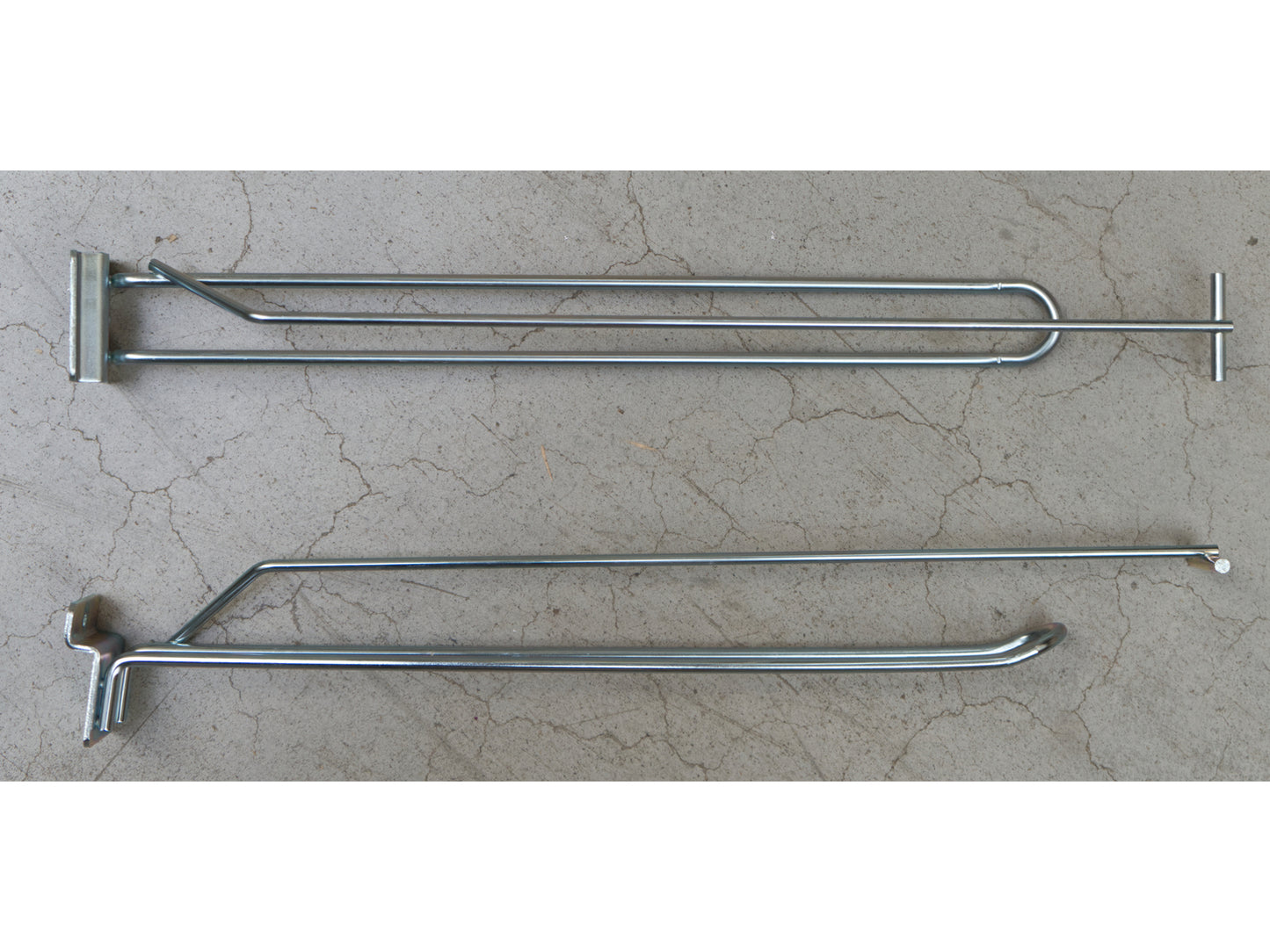 Displayhook for slatwall incl. lableholder 30cm
